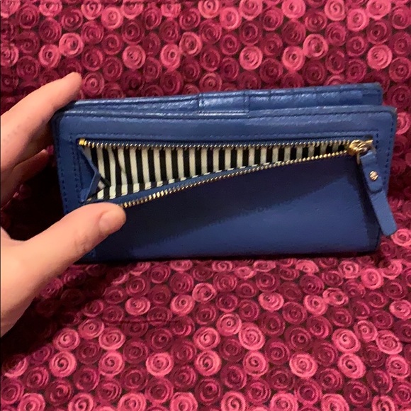 Kate Spade ♠️ royal blue wallet - Picture 5 of 8